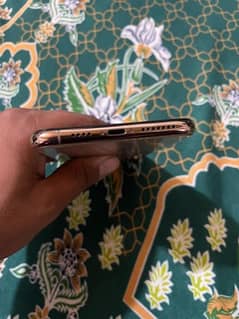 Iphone XS Max 256 gb PTA approved 9.5/10