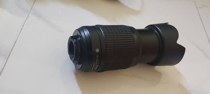 Nikon D5200 for urgent sale 7