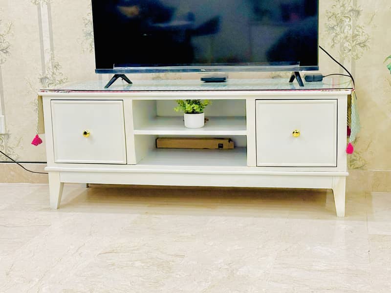 TV Console 2