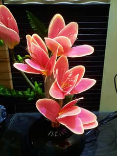 Metal Basket and Lightening Flower Vase