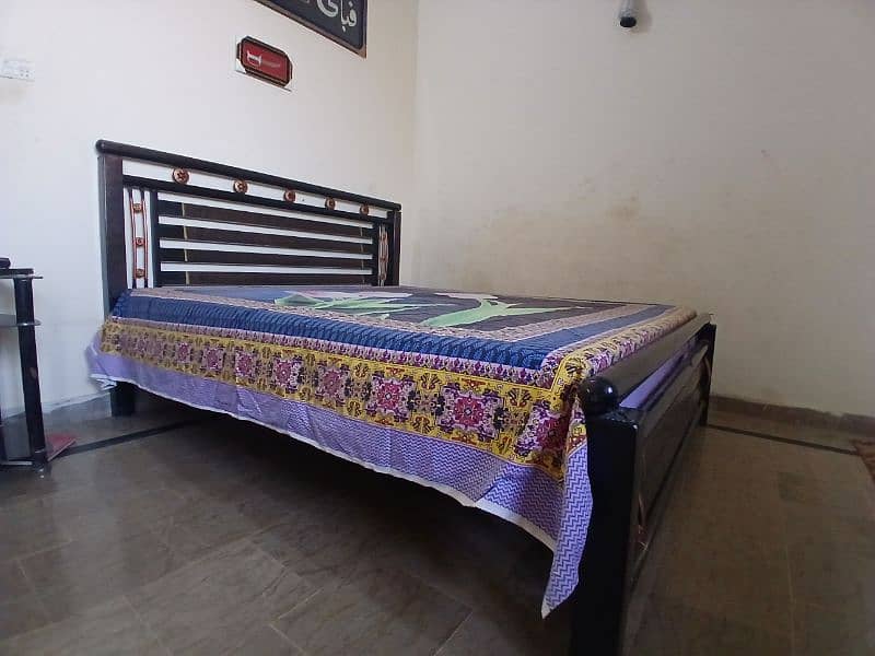 king size bed for sale in bahawalpur 4