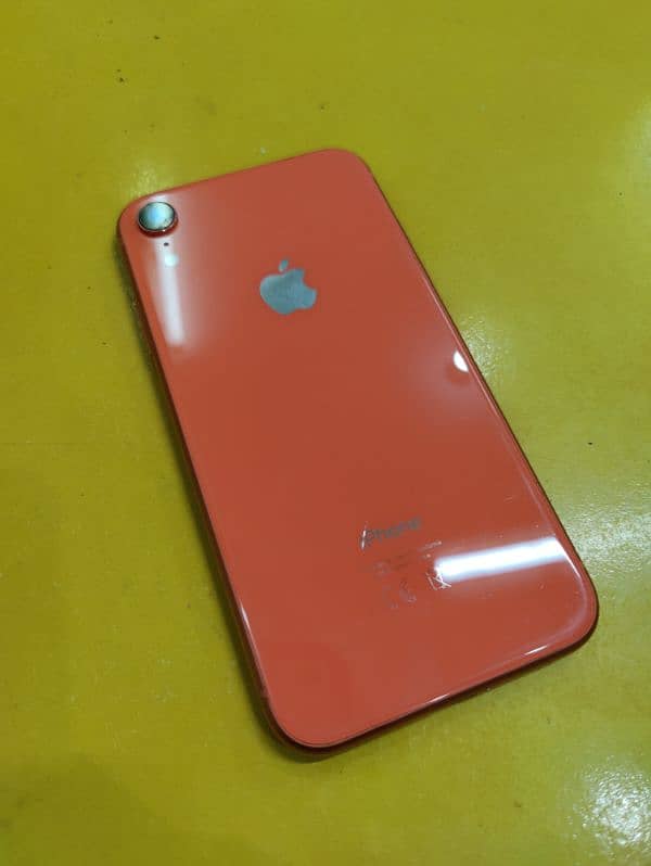 IPHONE XR FACTORY UNLOCKED 0