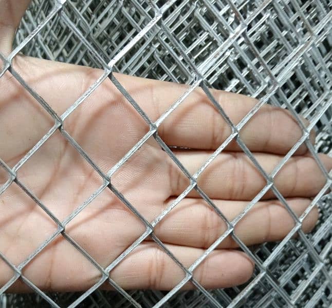 Razor wire Barbed wire Chain Link Fence China Barfi Jali Welded Mesh 12