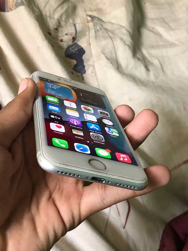 iphone 7 256gb Pta approved 1