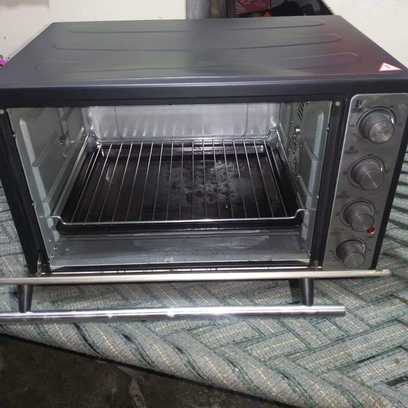 Westpoint oven with multi functions 1