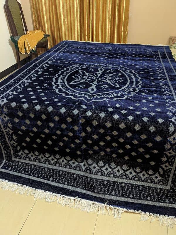 beautiful carpet for sale in reasonable price 0