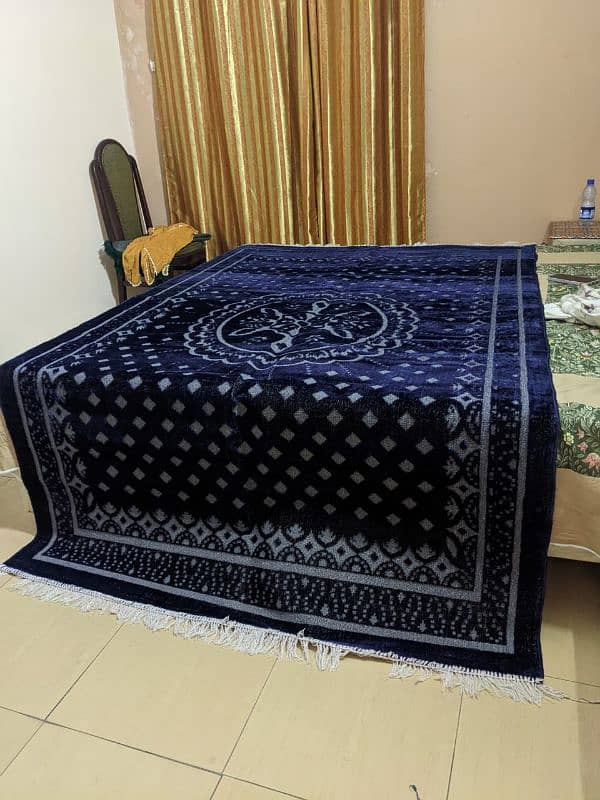 beautiful carpet for sale in reasonable price 2