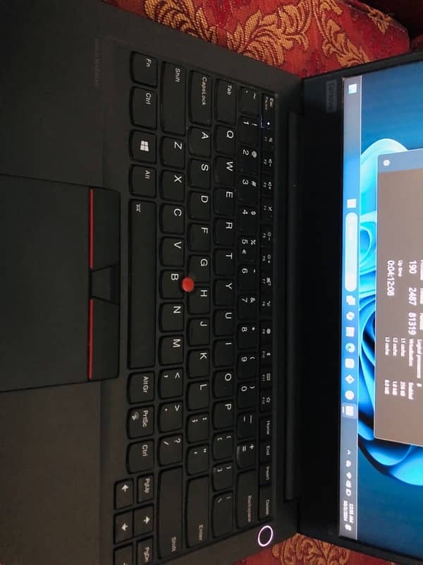 lenovo thinkpad i7 10gen e14(model) 4