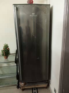 Dawlance vertical freezer