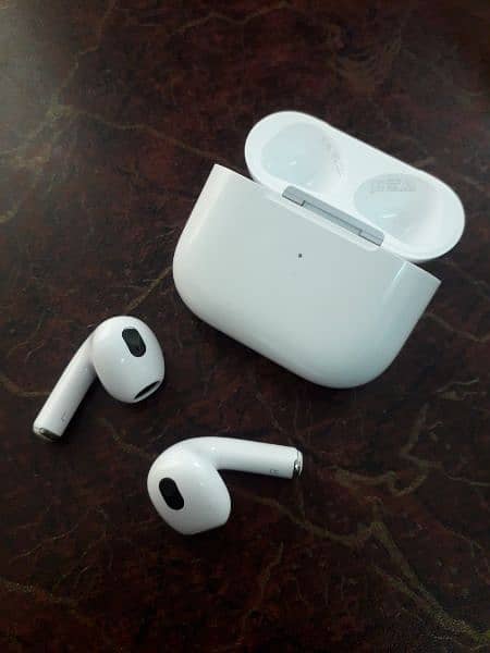 AirPods 3rd Generation 10/10 Condition 3