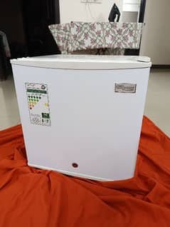 Super General Mini Fridge