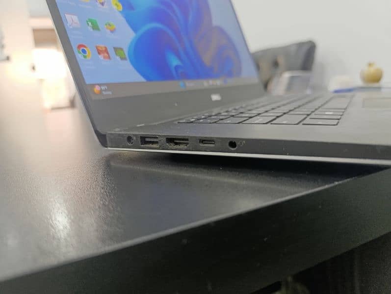 Dell Precision 5520 32GB Ram 2