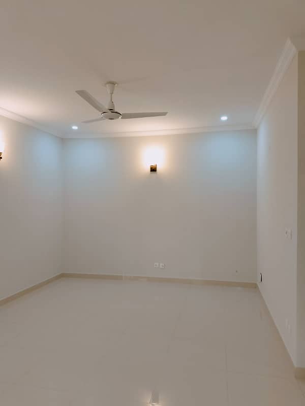 10 Marla House With Gass Available For Rent In Bahria Enclave Islamabad 6