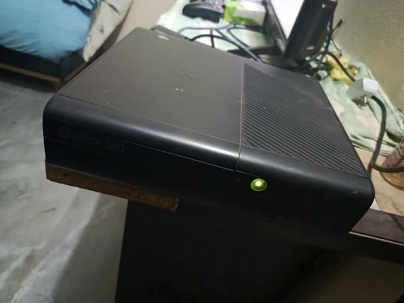 Xbox 360 Eslim 6