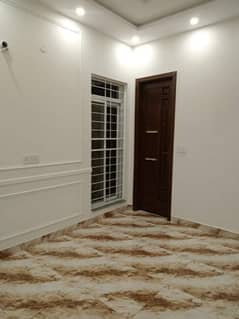 10 Marla Lower Portion For Rent In Paragon City Lahore