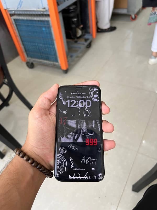 iphone 11 pro 8