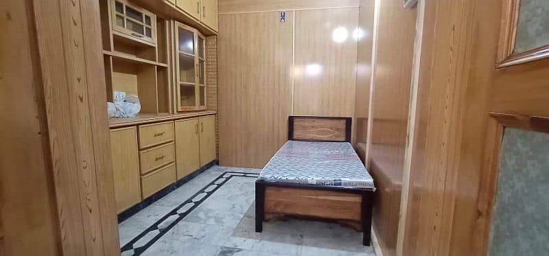 Single Room available in Girls Hostel i-8/3 3