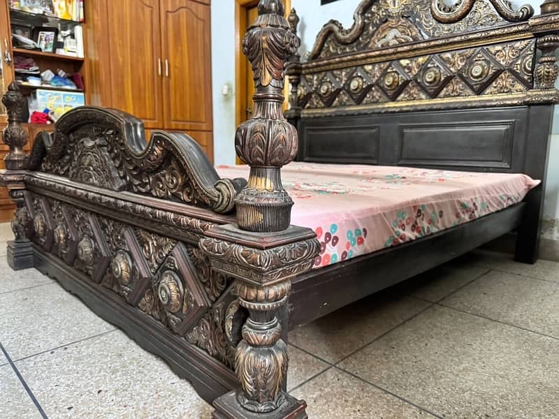 BED SET KING SIZE CHINIOTI 2