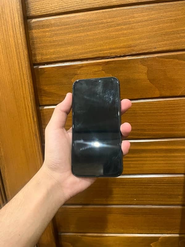 iphone 11/ 64GB 5