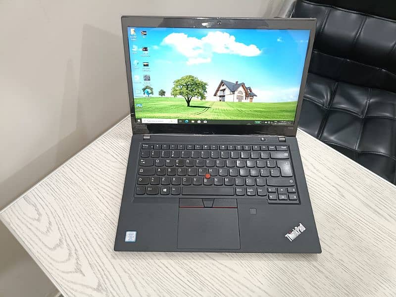 Lenovo Thinkpad T490 core i5 8th gen quadcore 14 inch 1080p ips screen 1