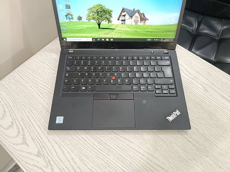 Lenovo Thinkpad T490 core i5 8th gen quadcore 14 inch 1080p ips screen 2