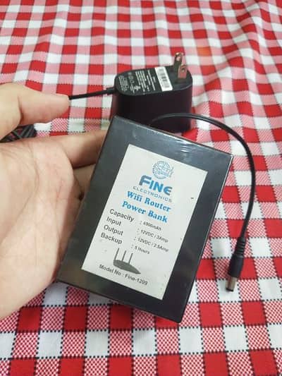 12v Mini UPS WiFi PowerBank Router Device with Fast Charger