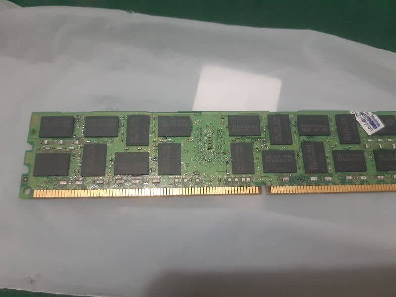 Samsung  16GB 2Rx4 PC3-14900R-13-12-E2-D4 / DDR3 Server Memory RAM 1