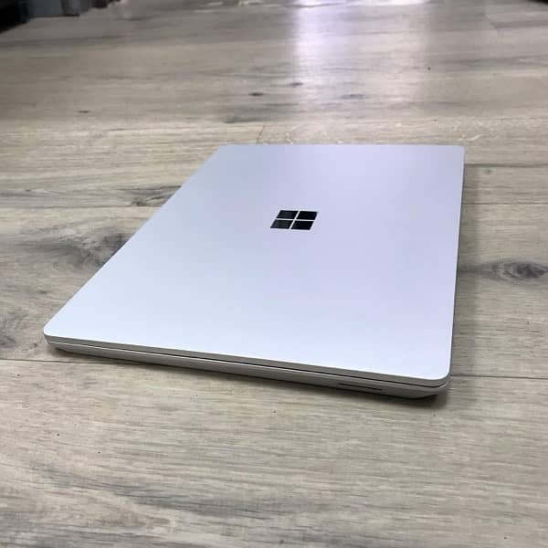 SURFACE (CORE I5 10th Generation) TOUCH DISPLAY (MICROSOFT ) . . 3