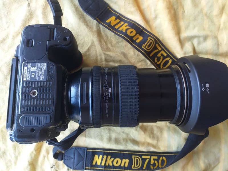 DSLR Nikon 750D camera 1