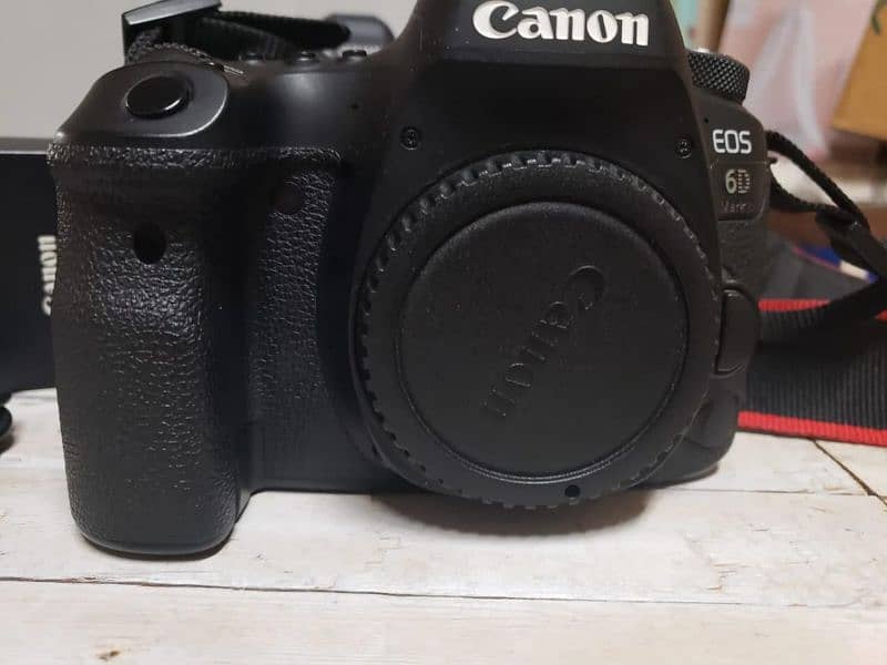 DSLR Canon 6D Mark 2 Camera 3