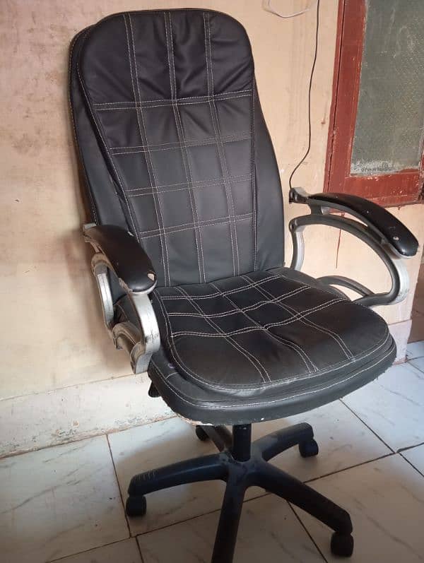 boss chair 1