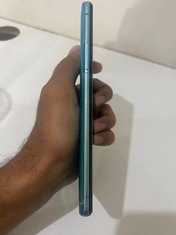 OnePlus 8t 10/10 Condition 4