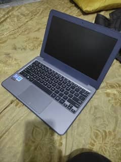 ASUS Vivobook laptop