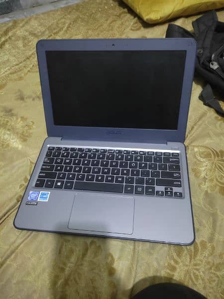 ASUS Vivobook laptop 5