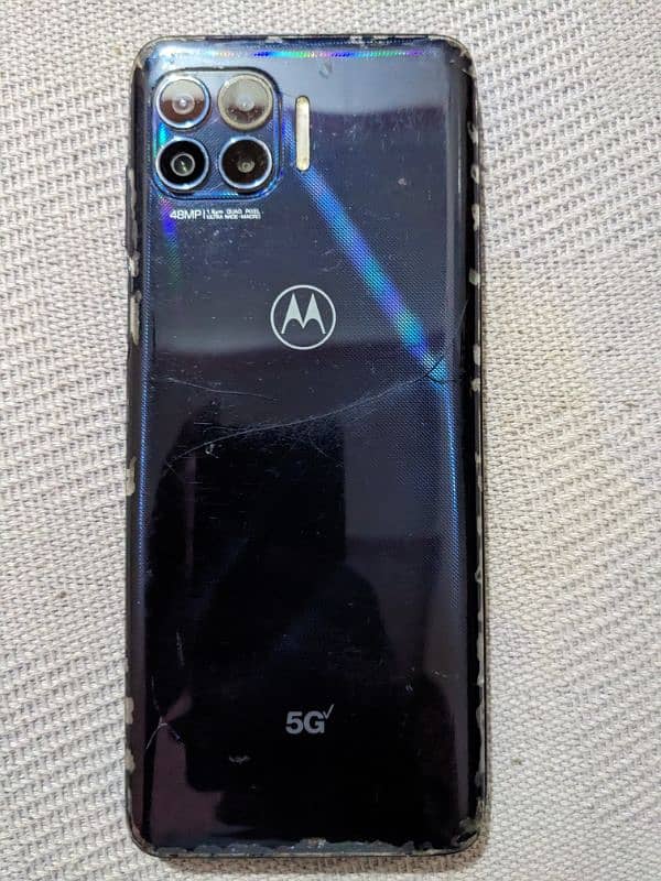 Motorola One 5G UW 4