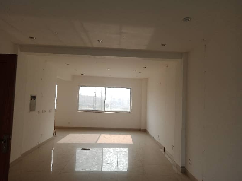 04 MARLA OFFICE 2ND FLOOR WITH ELEVATOR EXCELLENT LOCATION 14