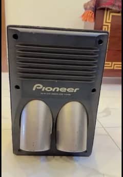 Pioneer subwoofer