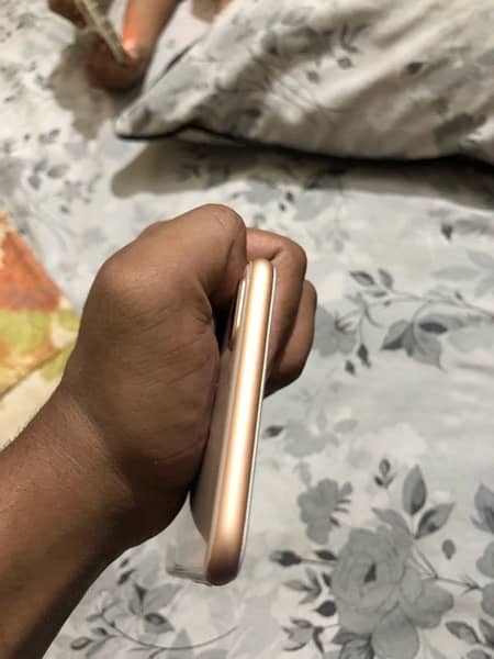 iPhone 8 Plus non pta 64gb 80 health all ok phone 3