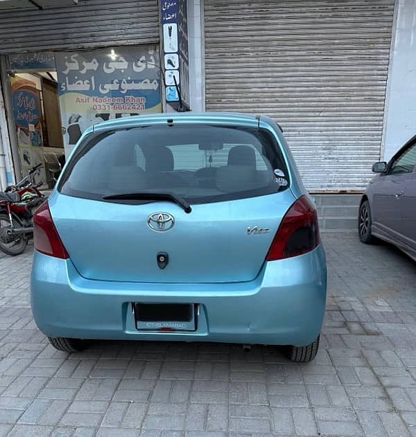 Toyota Vitz 2010 3