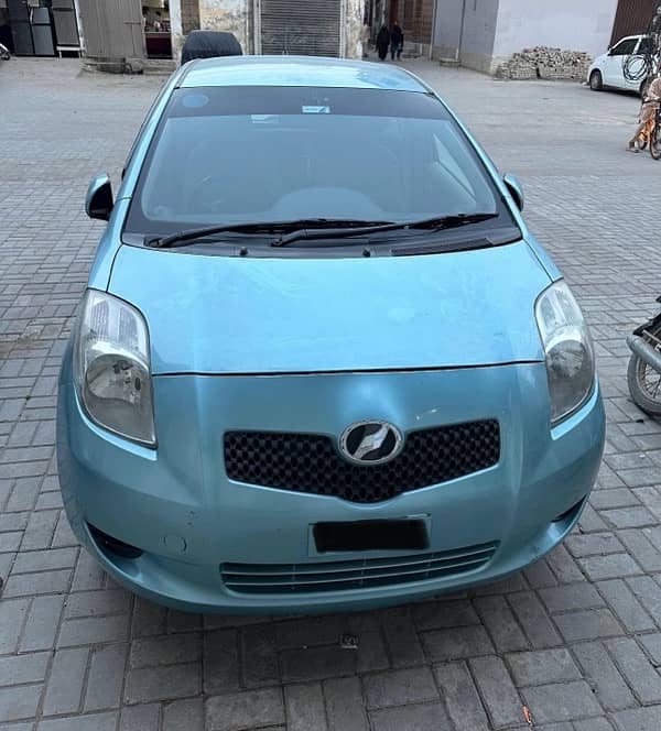 Toyota Vitz 2010 5