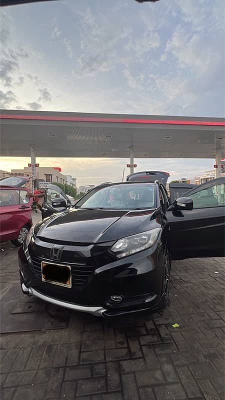 Honda Vezel 2015 0