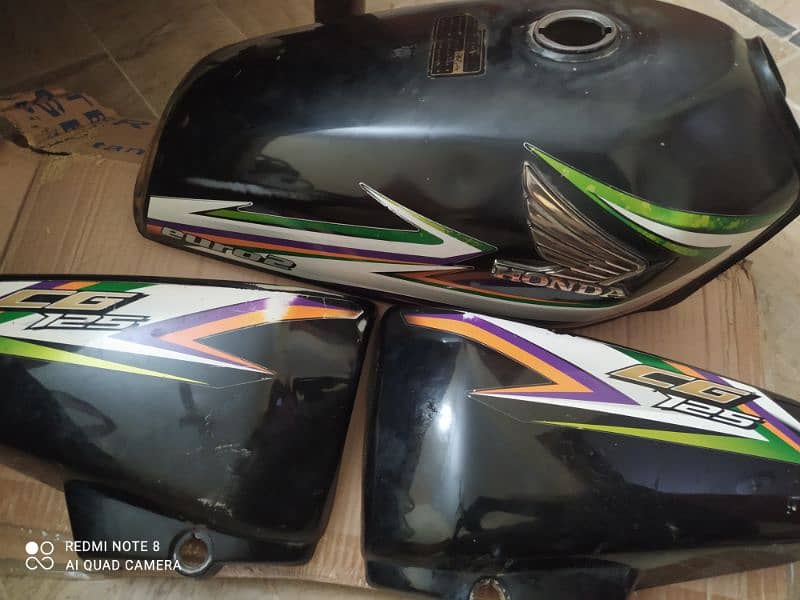 Honda 125 genuine Tanki tapay 3