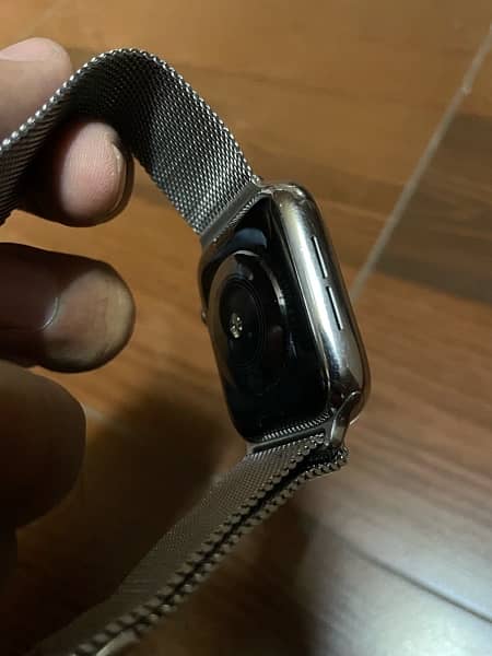 Apple Watch series 4 stainless steel 45mm 4