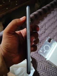 vivo/y33s/8+4gb/128/condition