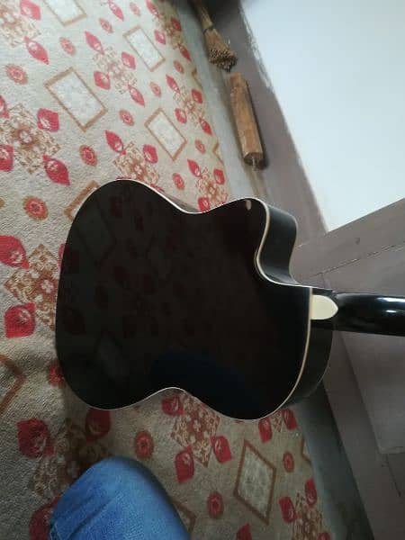 41 inches acoustic guitar 2