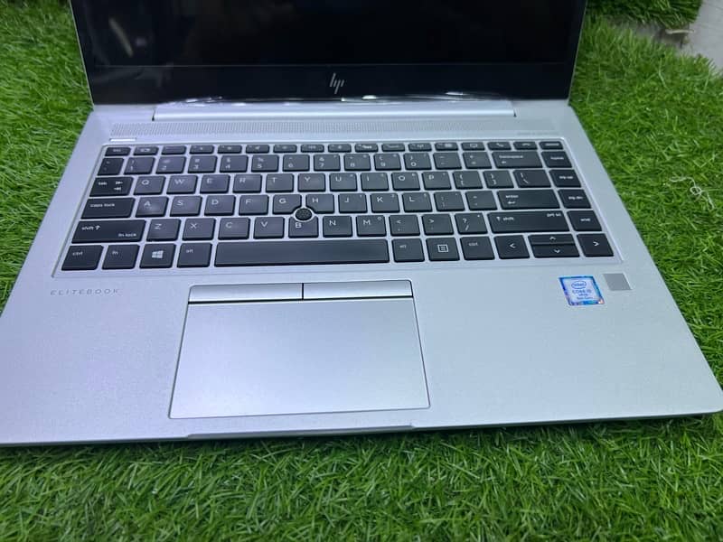 HP ELITEBOOK 840 G5 / G6 core i5 8th Gen - 16GB RAM - 256GB Nvme 2