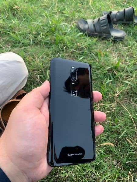 oneplus 6t  8/128 PTA approved. PUBG 60 FPS 2