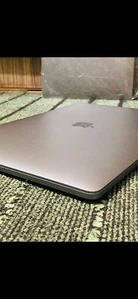 MACBOOK PRO 2019 Core i9 3