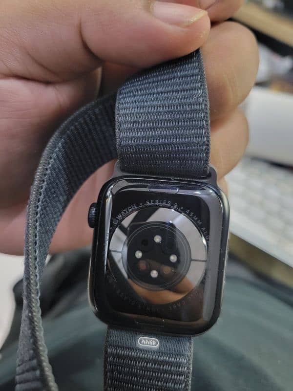 Apple Watch series 9 45mm 6