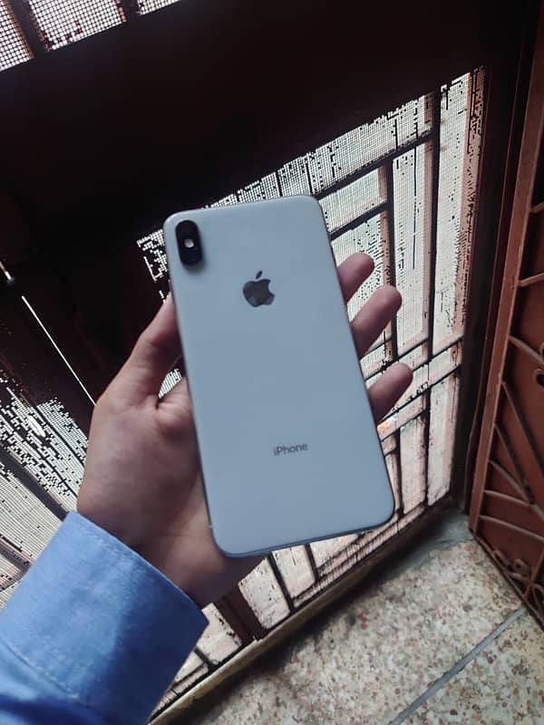 i phone xs max 256gb non pta / 03256570048 5